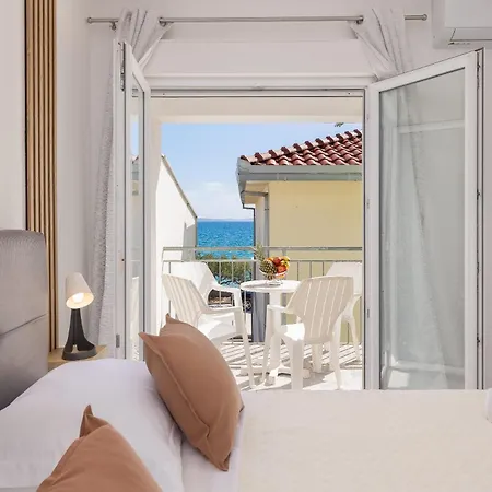 Calma Beachfront Apartment