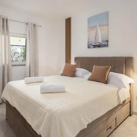 דירה Calma Beachfront